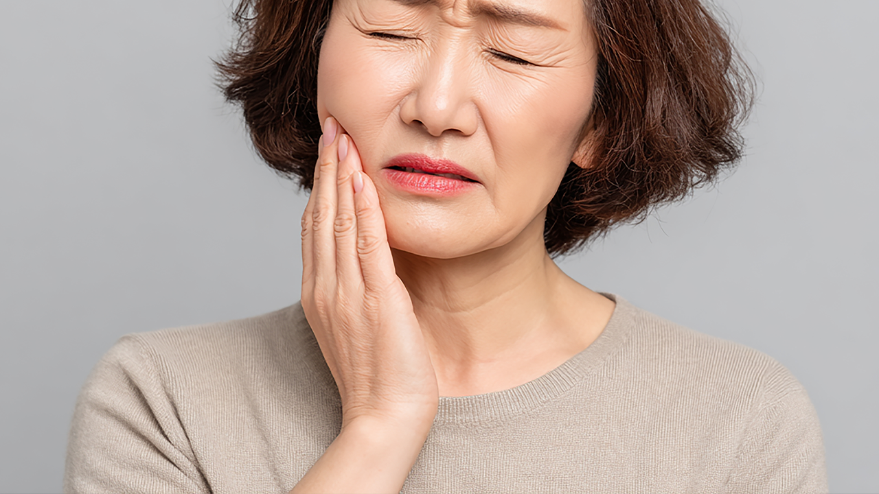 전체 임플란트, 이런 분들은 더 늦기 전에 확인하세요